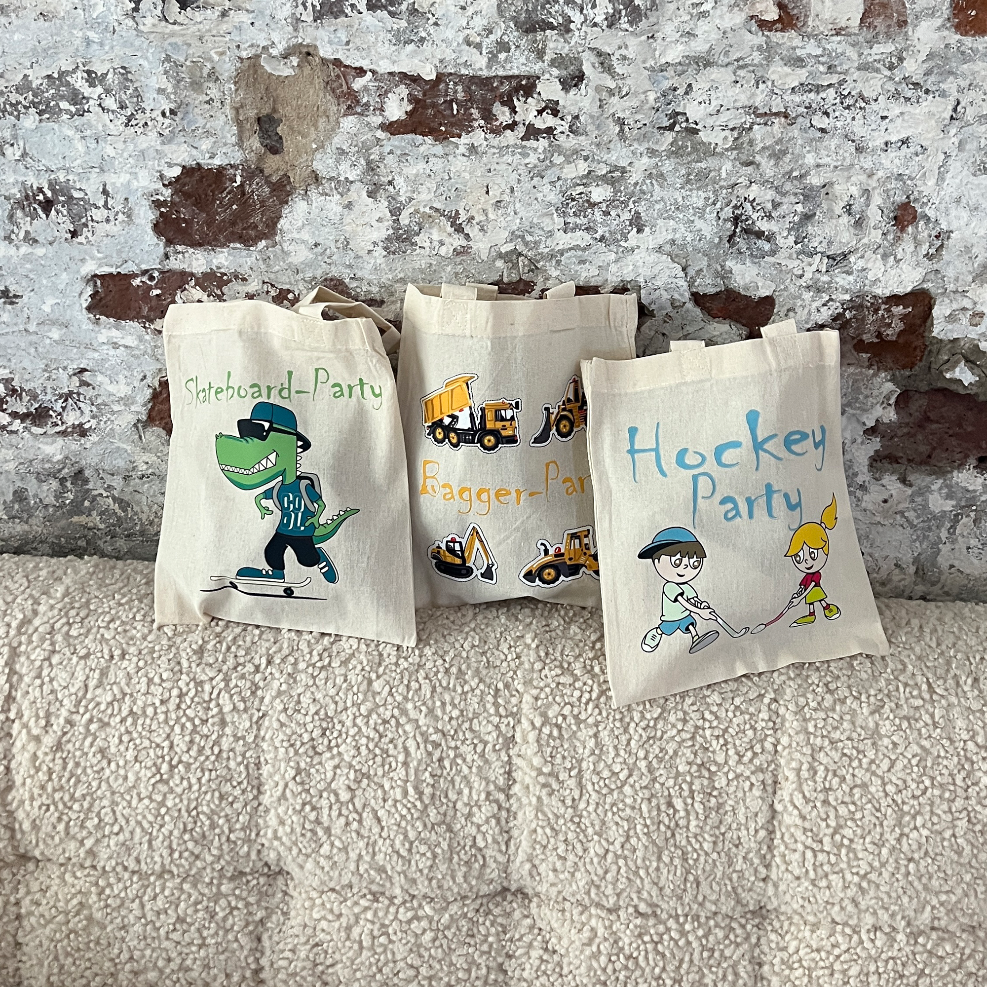 Hüpfburg Trampolin Kindergeburtstag Party Mitgebsel Taschen Beutel im 5er Set Hüpfburg Trampolin Kindergeburtstag Party Mitgebsel Taschen Beutel im 5er Set